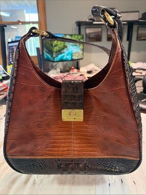 Brahmin Brown and Black Croc-Effect Leather Shoulder Bag Brass Turn lock EUC